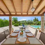 Ca'n Coll Villa *